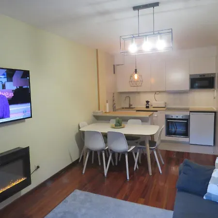 Apartman Atico Duplex Reformado Con Vistas A La Montana