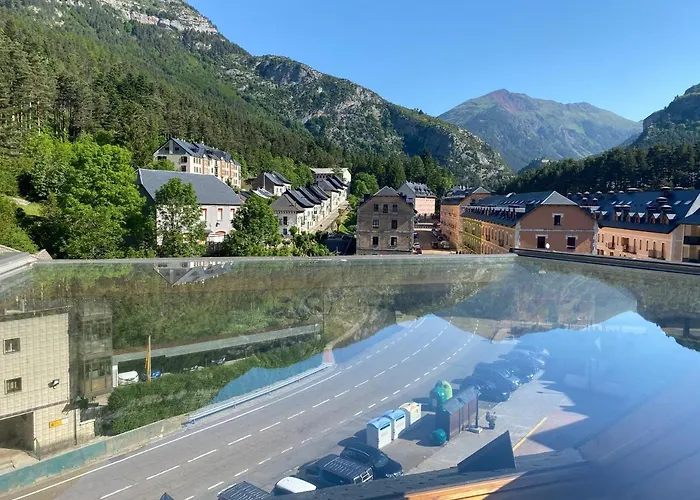 Apartamento ático Reformado Con Vistas A La Montaña *